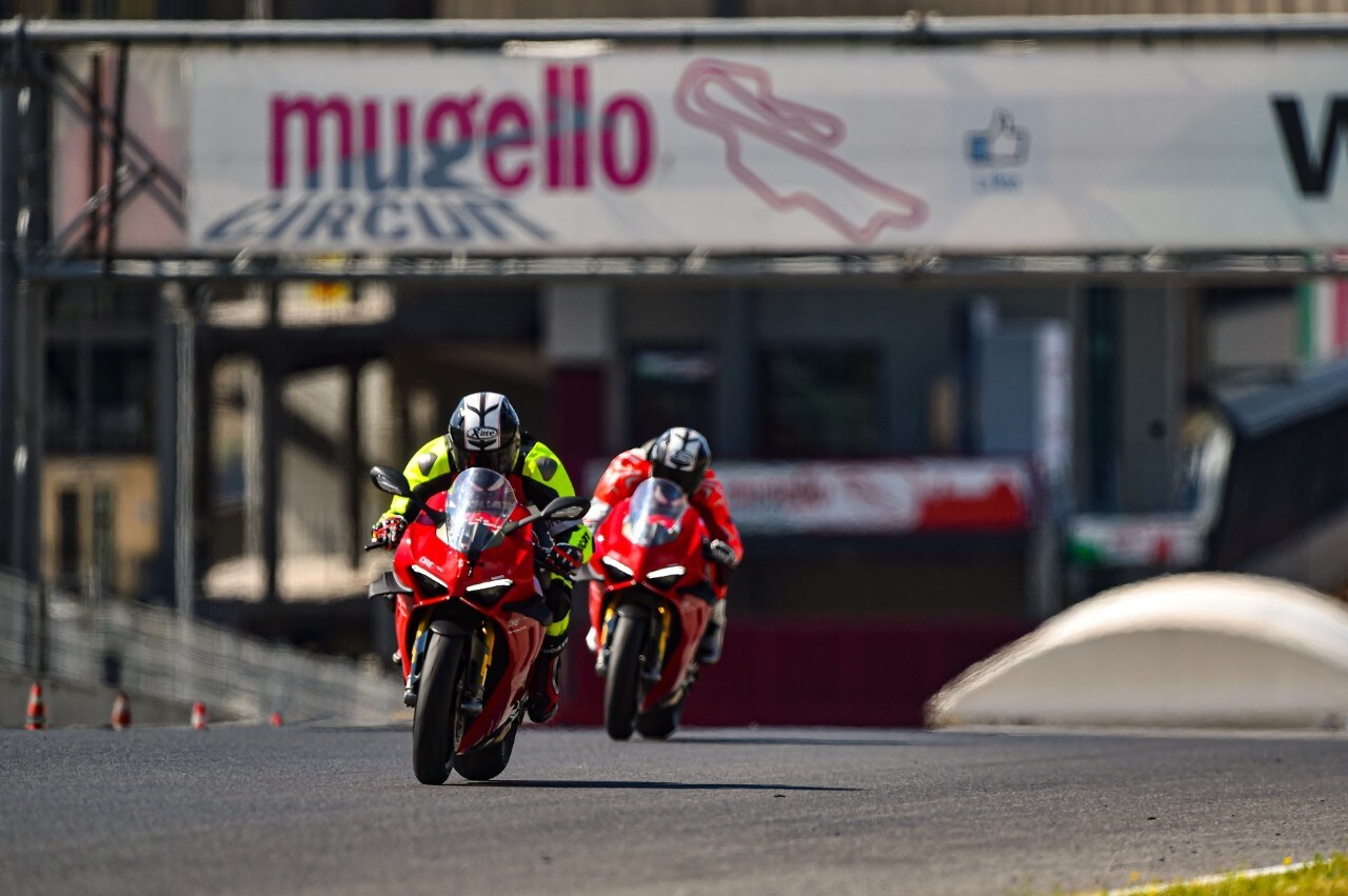 Ripartono i corsi Ducati Riding Experience